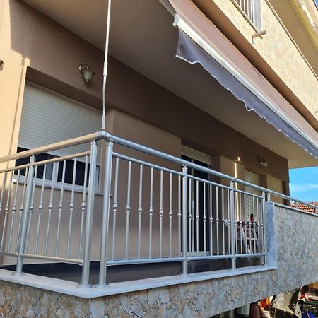 Dimitris Apartments Nea Plagia Exterior photo